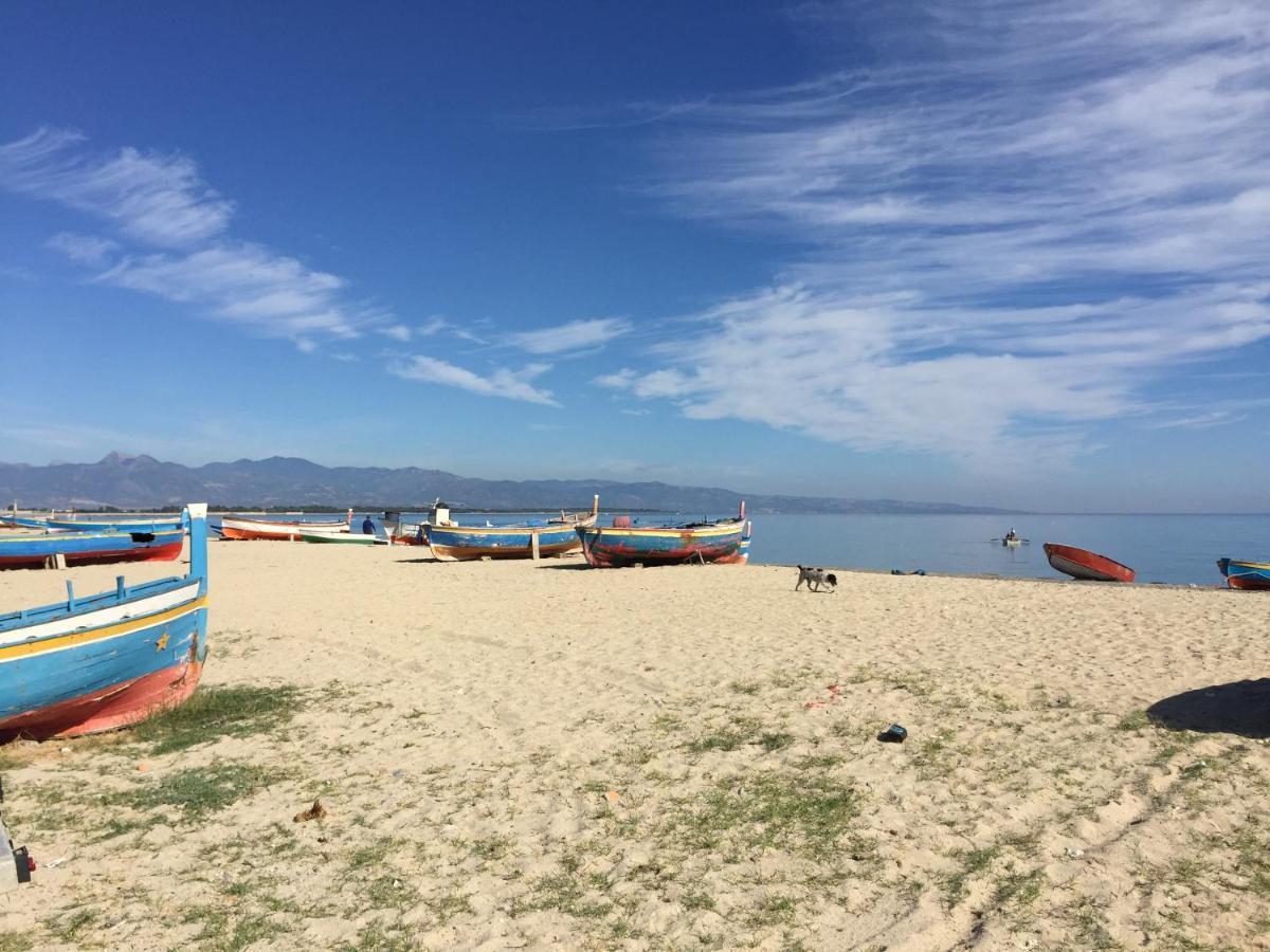 Holiday Affittacamere Corigliano Calabro Buitenkant foto